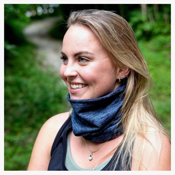 TURTLE FUR | Totally Tubular UPF 50+ Neck Gaiter in Baltic One Size Unisex - Picture 1 of 5